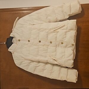 Kids 10/12 white winter coat copper key